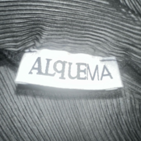 Sheer jacket by Alquimia.High fashion. Very elegant - Picture 3 of 3